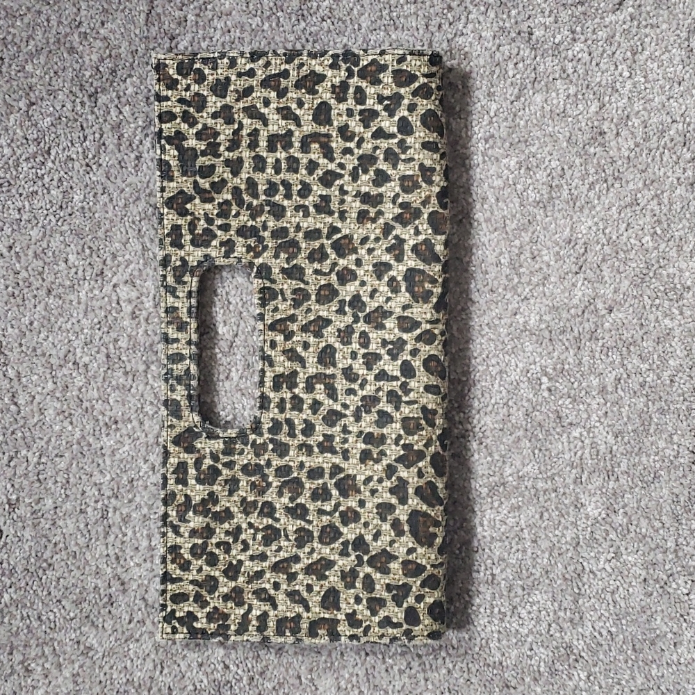 Leopard print clutch